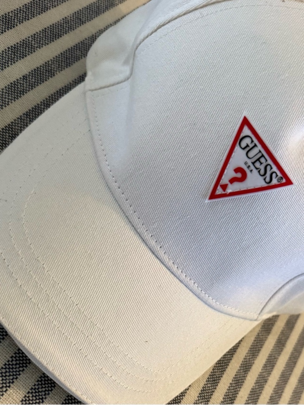 Guess White Baseball Cap with Red Logo